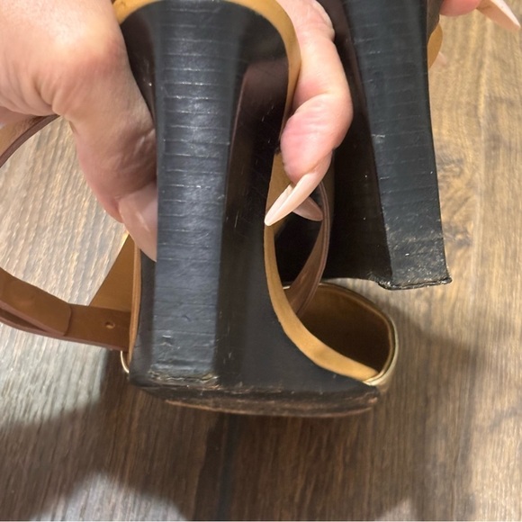 See by Chloe gold and tan wood wedge heel 6.5 - Picture 7 of 11